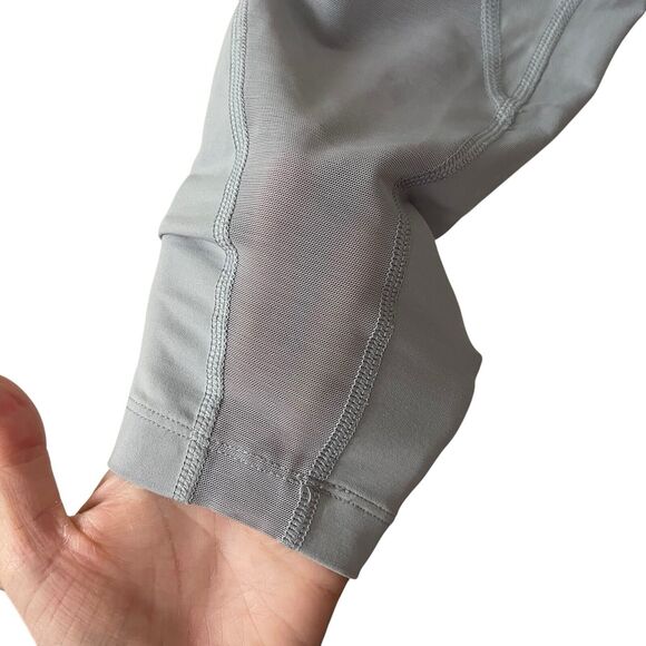 Nike Small Activewear Leggings Light Gray Zip Pocket Mesh Panels Workout - Picture 6 of 10
